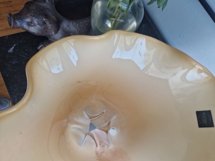 Makora glass vase