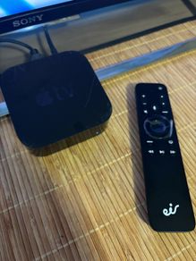 Apple TV 4K 2nd Gen 32GB EIR Remote