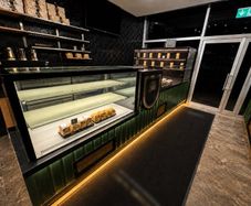 Custom Made Heated food and pastry display counter