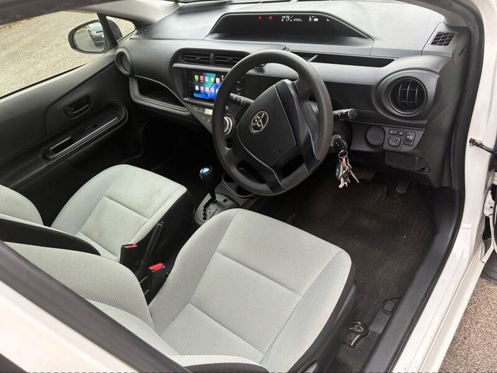 2016 Toyota Aqua Petrol Hybrid Auto LONG TAX & NCT