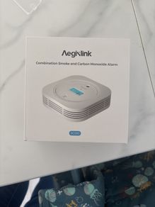 smoke and carbon monoxide alarm