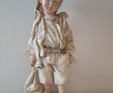 Capodimonte Boy with bag