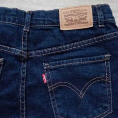Levi Strauss shorts size 8