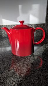 Le Creuset teapot