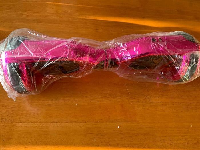 Hot Pink Bluetooth Hoverboard with Bag LED Light Speaker New in Box