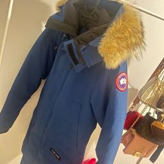 canada goose authentic