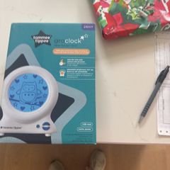Tommy tippee gro clock