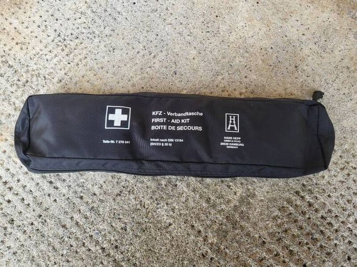 Bmw F01 F02 F03 F30 F10 F11 First Aid Kit Medical Emergency Kit 7276541