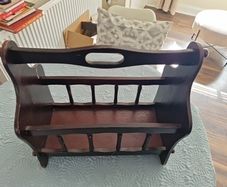 Magazine holder
