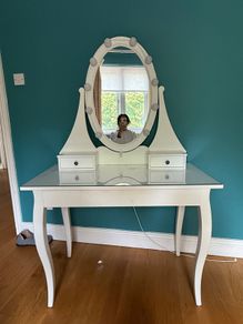 vanity unit
