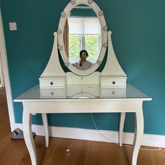 vanity unit