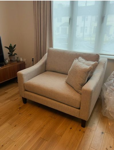 Finline Heidi Sofa & Love Seat