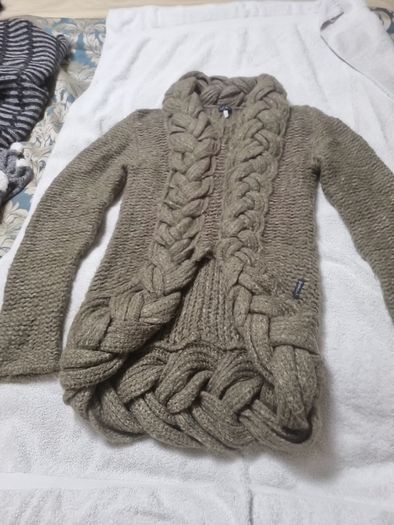 armani jumper