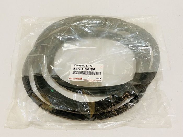 Genuine Toyota Sunroof Seal 63251-30100