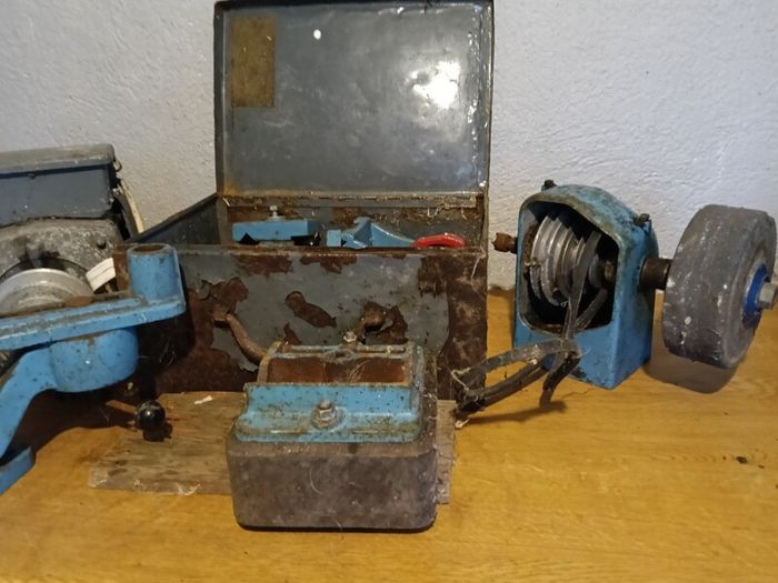 Arundel J4 Professional Lathe