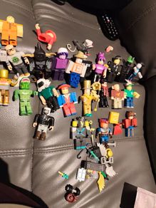 Roblox Figures