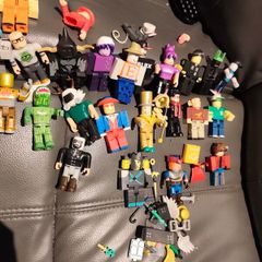 Roblox Figures