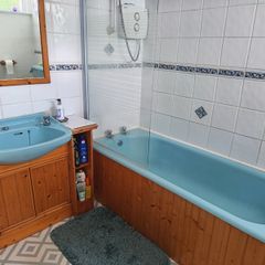 Blue bathroom suite
