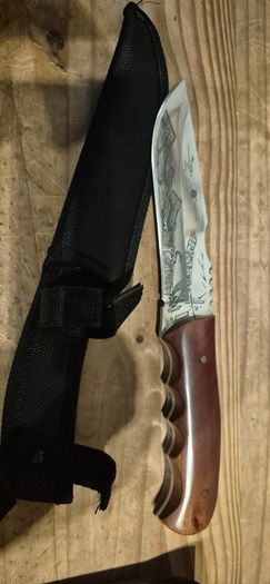 hunting/camping knifes