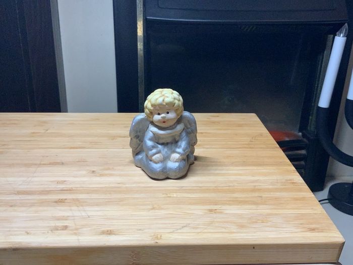 Figurines