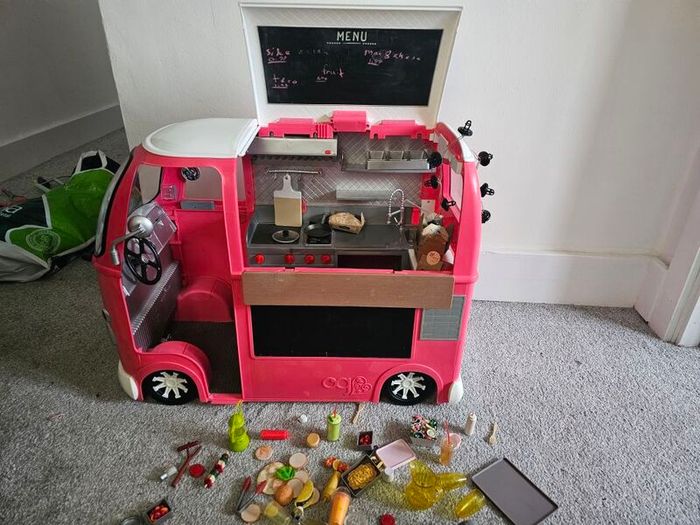 our generation doll food truck