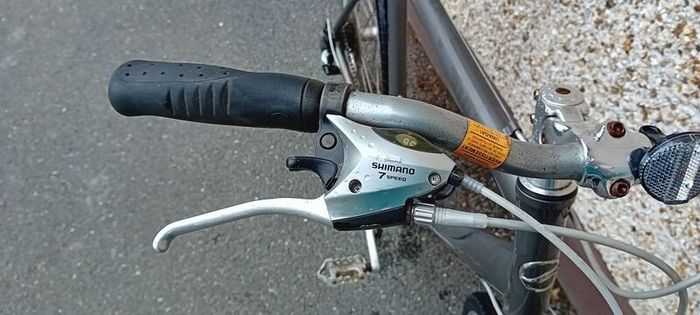Giant Hybrid Bicycle