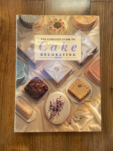 Cake decorating book
