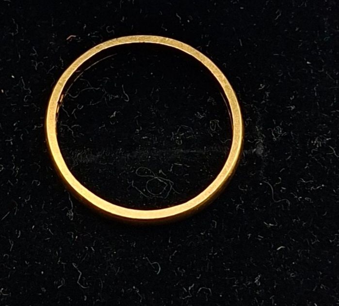 22 ct yellow gold ring size P
