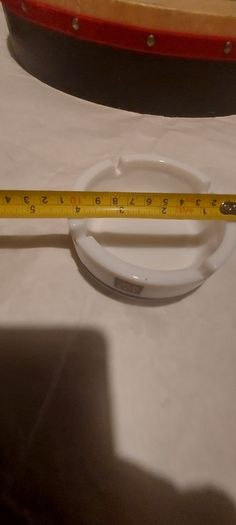 Silk cut purple ashtray, good condition,,price includes post to anywhere in Ireland thank you, see pictures for condition, collectors item, with smoking bans, etc ,price includes post to anywhere in Ireland thank you