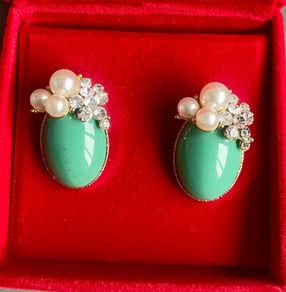 Brand new Pearl & Stone Stud Earrings