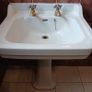 Bathroom sink, bath and bidet. Image 8