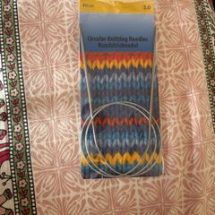 knitting Needles - circular 2.5 and 3 (80cm)