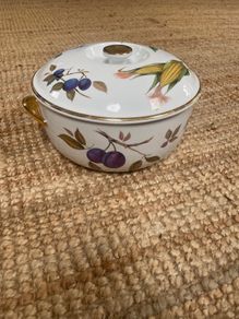 Royal Worcester Eavesham Gold