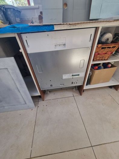 Integrated Indesit Dishwasher