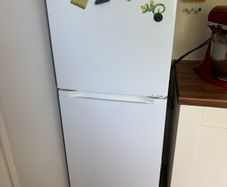 fridge/ freezer