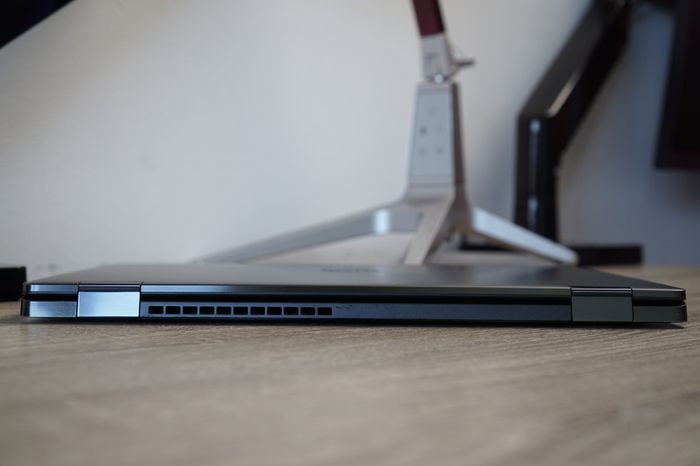 Premium Dell Latitude 9330 2in1 | 13.3" QHD+ Touch | i7-1260U | 16GB DDR5 | 512GB