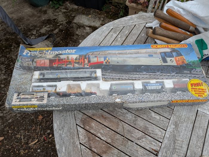 Garage Sale: Hornby Train Set