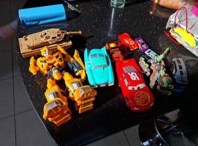 toys