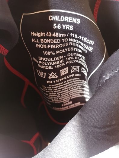 Kids wet suit