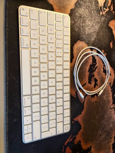 Apple Magic Keyboard
