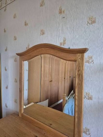 Dressing Table with Mirror
