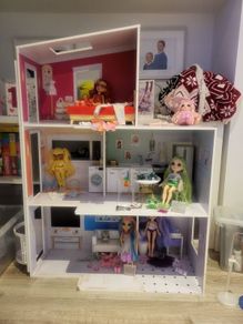 Dolls House And Accessories