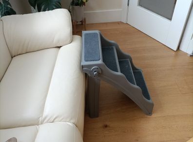 Foldable dog steps for bedrooms and sofa