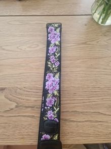 guitar strap