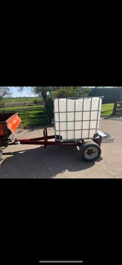 Water drinker trailer cube