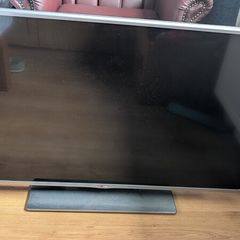 LG TV 42inch (+wall bracket)