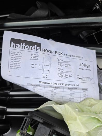 Halfords Roof Box Large Lockable Includes Fixings