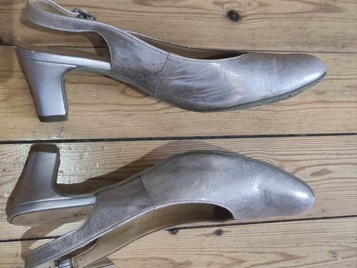 Van Dal extra wide pink metallic shoes