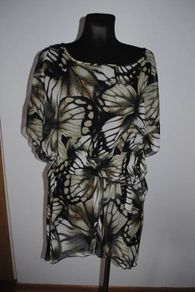 George lovely top Perfect condition size UK16 EUR44 Postage included