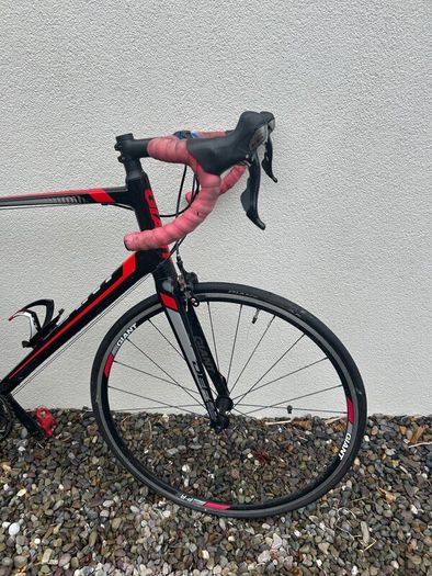 Giant road bike